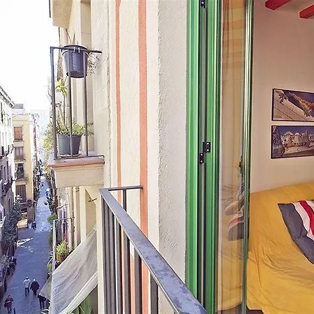 Ola Living Vidreria דירה