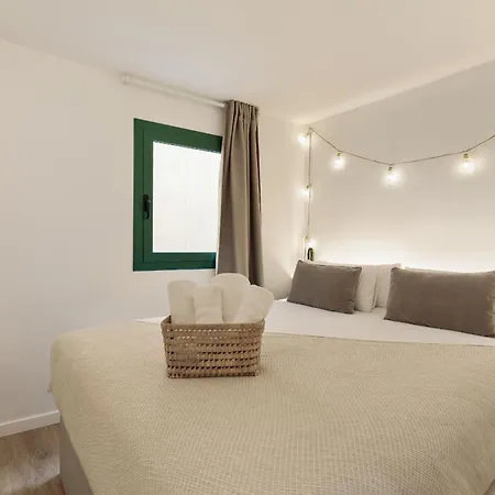 Ola Living Vidreria Apartment